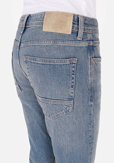 Afficher les détails de 044 Karl Pantalon Bleu Straight Leg Low Rise En  Straight Fit Homme