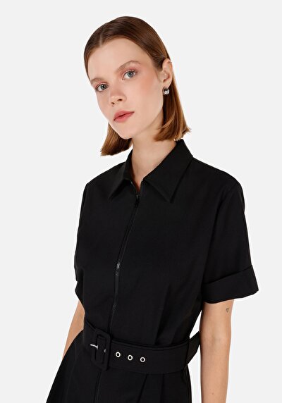 Image de Robe Noir Regular Fit Manches Courtes Mdi Sergé Femme