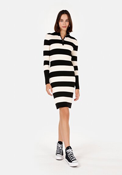 Image de Robe Noir Slim Fit Manches Longues Mdi Tricots Femme