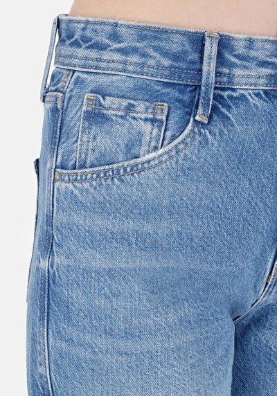 Afficher les détails de 885 Camellia Pantalon Denim Straight Leg High Rise En Jean Straight Fit Femme