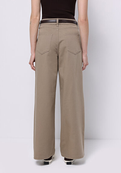 Afficher les détails de Pantalon Beige Wide Leg High Rise En Sergé Regular Fit Femme