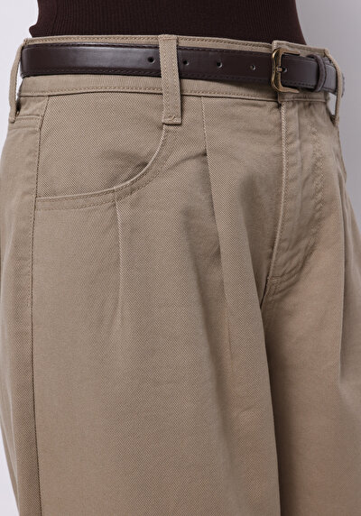 Afficher les détails de Pantalon Beige Wide Leg High Rise En Sergé Regular Fit Femme