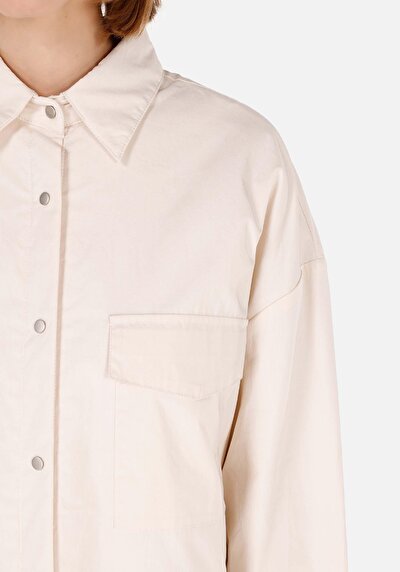 Afficher les détails de Chemise À Manches Longues Ecru Relaxed Fit Droit Sergé Femme