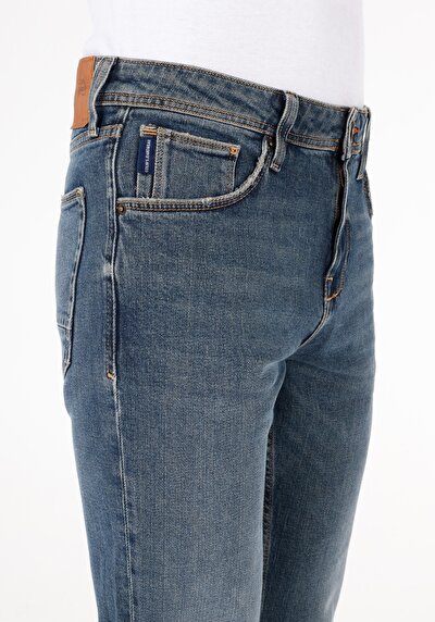 Image de 044 Karl Pantalon  Straight Leg Medium Rise En Jean Straight Fit Homme