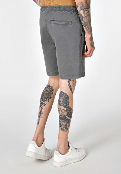 Afficher les détails de Short Anthracite Regular Fit Homme