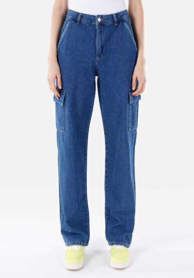 Image de 990 Angela Pantalon Denim Tapered Leg Medium Rise En Jean Cargo Fit Femme