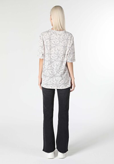 Image de T-shirt À Manches Courtes Ecru Comfort Fit Femme