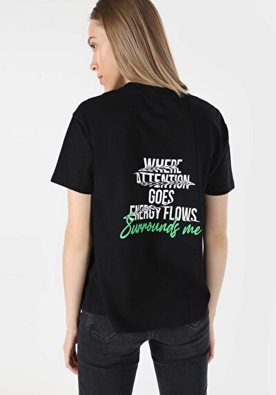 Image de T-shirt À Manches Courtes Noir Comfort Fit Imprimé Femme