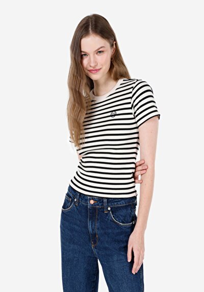 Image de T-shirt À Manches Courtes Noir Slim Fit Rayé Femme