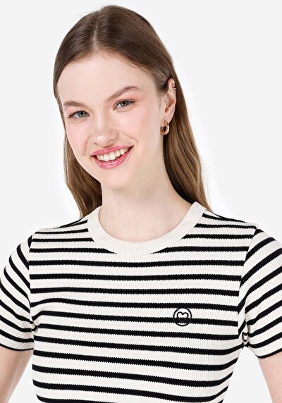 Image de T-shirt À Manches Courtes Noir Slim Fit Rayé Femme