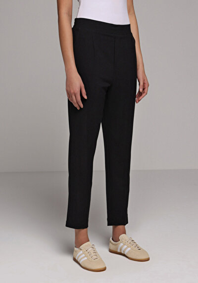 Image de Pantalon Noir Straight Leg High Rise En Sergé Regular Fit Femme