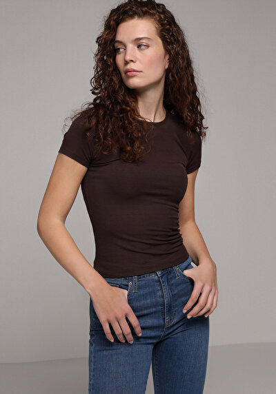 Image de T-shirt À Manches Courtes Marron Slim Fit Droit Femme