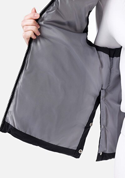Image de Gilet Noir Regular Fit Femme