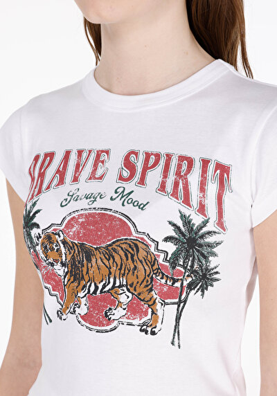 Image de T-shirt À Manches Courtes Blanc Slim Fit Imprimé Femme