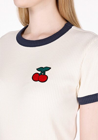 Image de T-shirt À Manches Courtes Ecru Slim Fit Brodé Femme