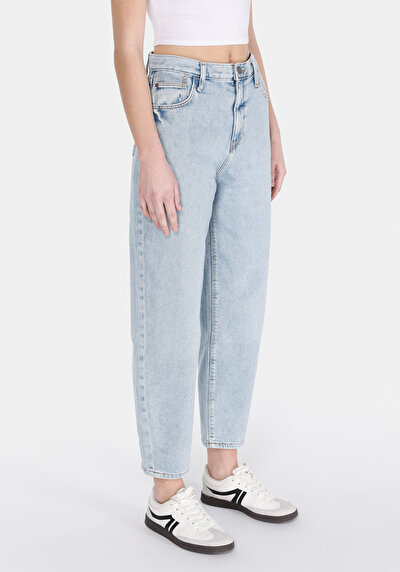 Image de 850 Jenny Pantalon Tapered Leg High Rise En Jean Balloon Fit Femme