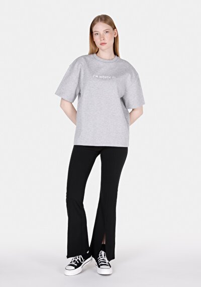 Image de T-shirt À Manches Courtes Gris Comfort Fit Imprimé Femme