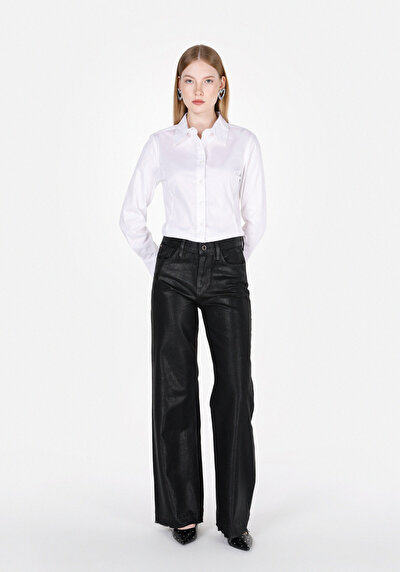 Afficher les détails de Chemise À Manches Longues Blanc Slim Fit Droit Uni Femme