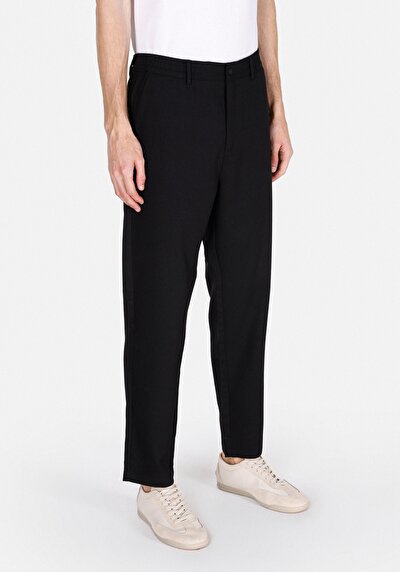 Image de Pantalon Noir Düz Paça Medium Rise En Gabardine Regular Fit Homme