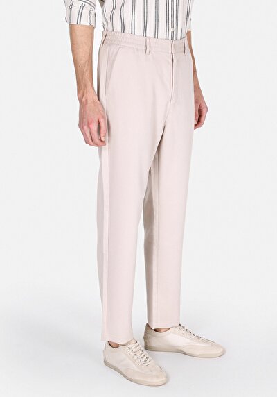 Image de Pantalon Beige Düz Paça Medium Rise En Gabardine Regular Fit Homme