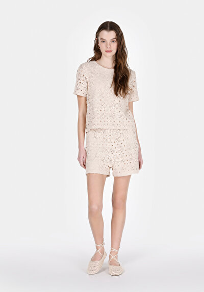 Image de Short Beige Slim Fit Femme