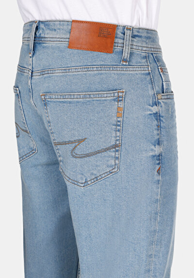 Afficher les détails de 045 David Pantalon    En Jean Regular Fit Homme