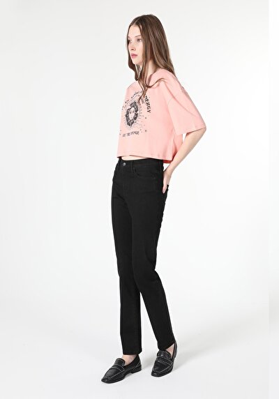 Afficher les détails de 703 Carla Pantalon Denim Straight Leg  En  Slim Fit Femme