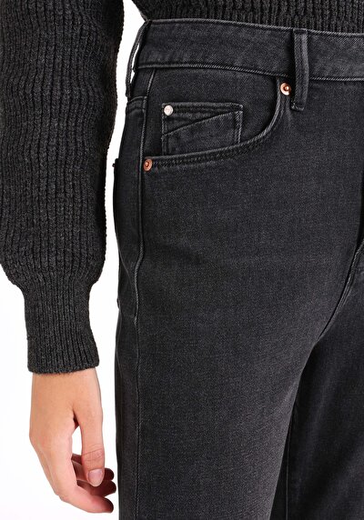 Afficher les détails de 900 Laris Pantalon Noir   En  Regular Fit Femme
