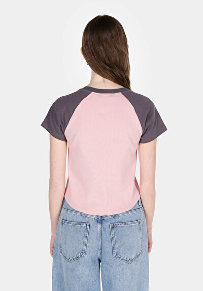 Image de T-shirt À Manches Courtes Rose Slim Fit Imprimé Femme