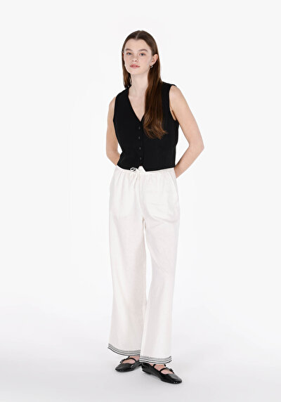 Image de Pantalon Blanc Wide Leg High Rise En Uni Regular Fit Femme