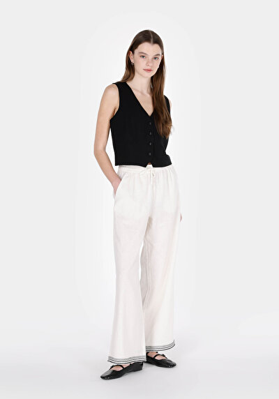Image de Pantalon Blanc Wide Leg High Rise En Uni Regular Fit Femme