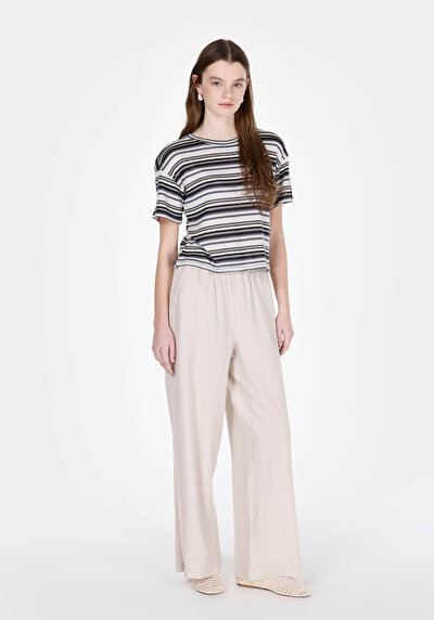 Image de Pantalon Beige Wide Leg High Rise En Uni Regular Fit Femme
