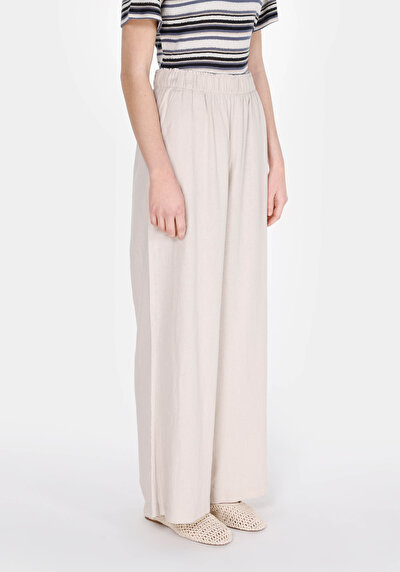 Image de Pantalon Beige Wide Leg High Rise En Uni Regular Fit Femme