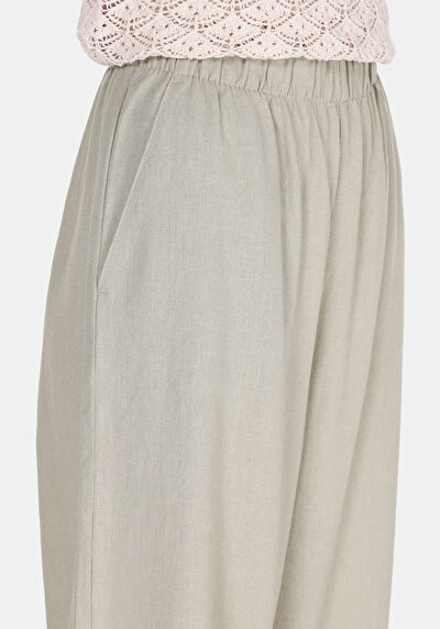 Afficher les détails de Pantalon Vert Wide Leg High Rise En Uni Regular Fit Femme