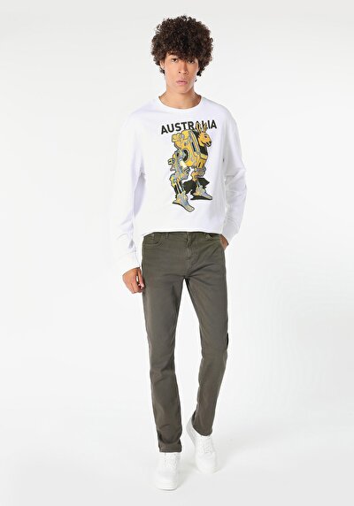 Afficher les détails de Pantalon Kaki Straight Leg  En  Straight Fit Homme