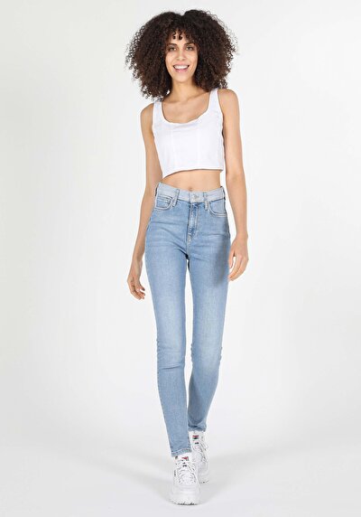 Image de 760 Diana Pantalon Bleu Skinny Leg En Super Slim Fit Femme
