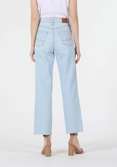 Image de 970 Berry Pantalon Bleu Clair Wide Leg  En  Regular Fit Femme