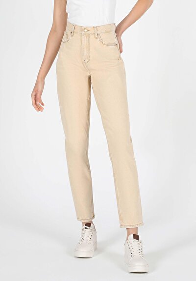 Image de 896  Maria Pantalon Denim Tapered Leg  En  Mom Fit Femme