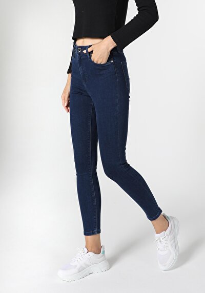 Image de 760 Diana Pantalon Denim Skinny Leg En Super Slim Fit Femme