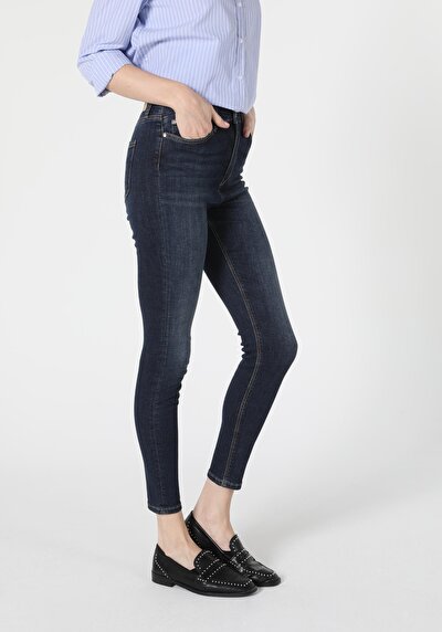 Image de 760 Diana Pantalon Denim Skinny Leg En Super Slim Fit Femme