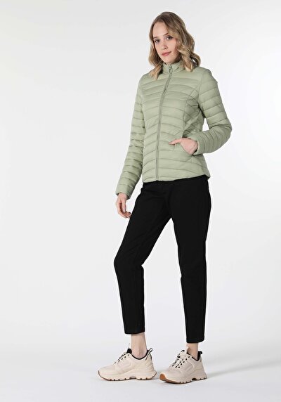 Afficher les détails de Veste Vert Slim Fit    Femme