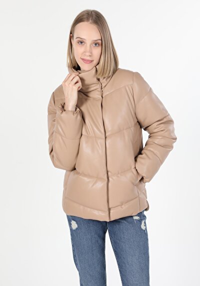 Afficher les détails de Veste Pu Beige   Regular Fit Femme