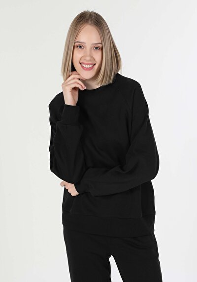 Afficher les détails de Pull-over Noir Regular Fit  Femme