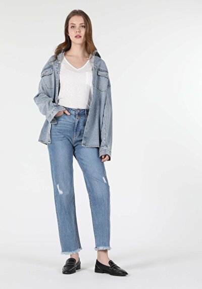 Image de 889 Katy Pantalon Denim Tapered Leg En High Boy Fit Femme
