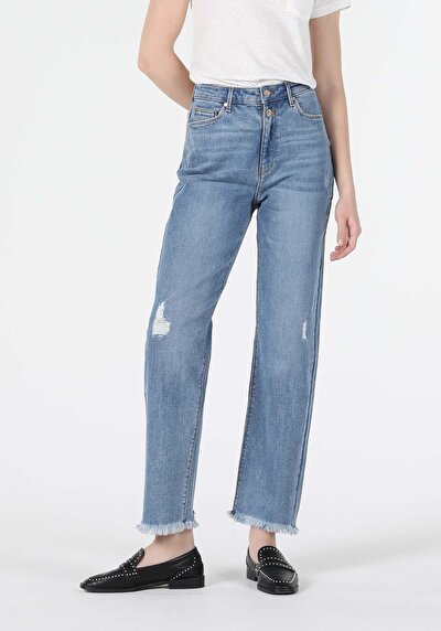 Image de 889 Katy Pantalon Denim Tapered Leg  En  High Boy Fit Femme