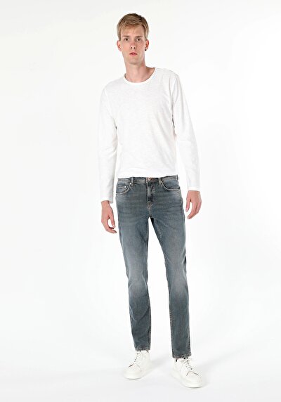 Image de 044 Karl Pantalon Denim Straight Leg En Straight Fit Homme