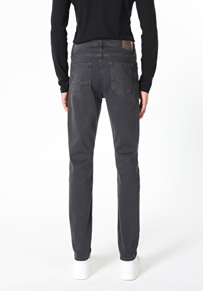 Afficher les détails de Pantalon Anthracite Straight Leg  En  Straight Fit Homme