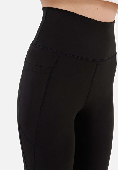 Afficher les détails de Noir  High Rise En  Slim Fit Femme