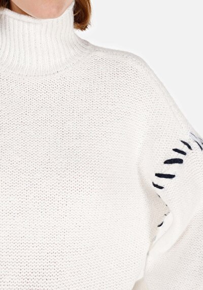 Image de Pull Blanc Regular Fit Manches Longues  Femme
