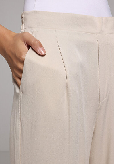 Image de Pantalon Beige Straight Leg High Rise En Sergé Regular Fit Femme